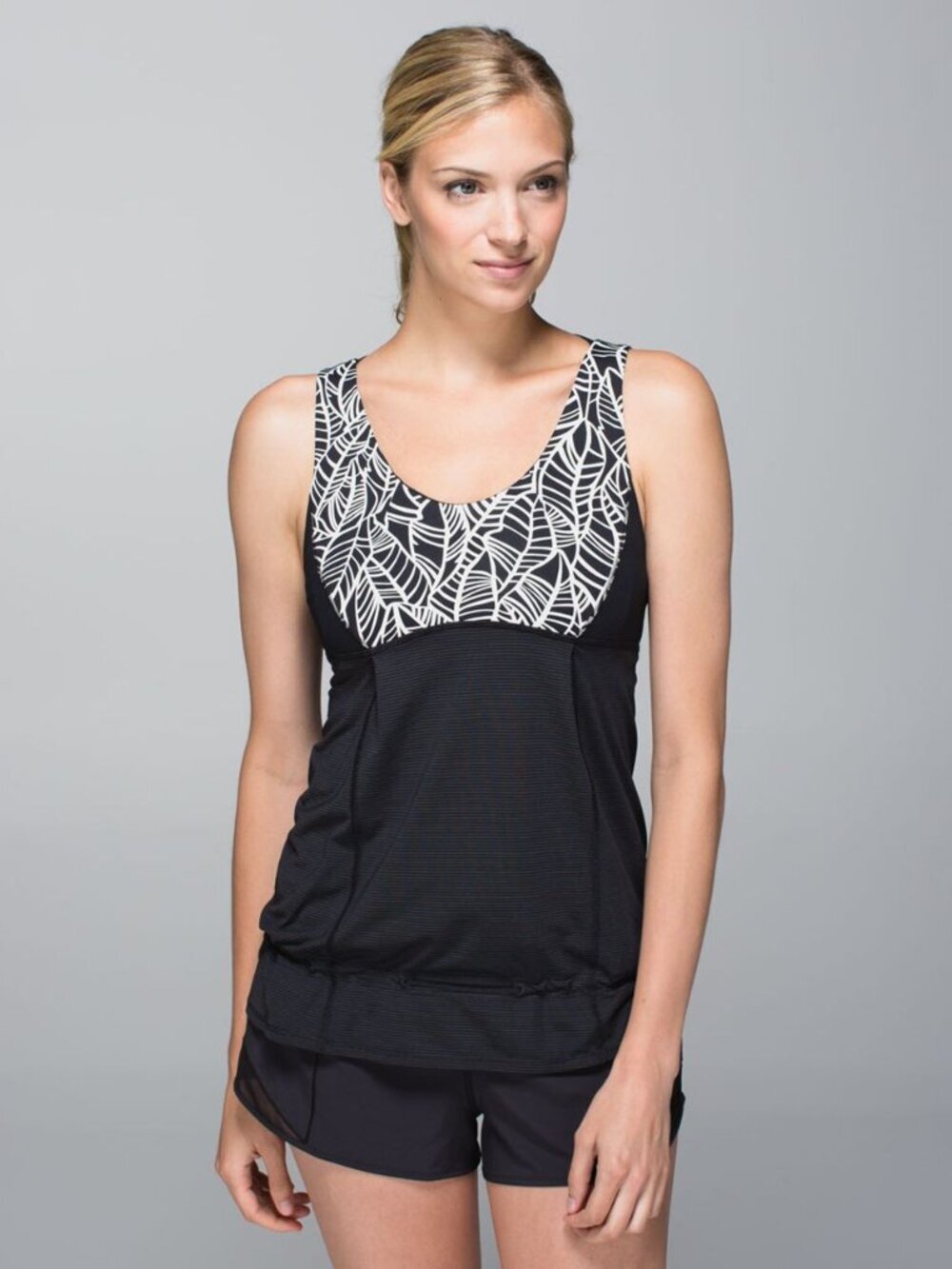 Lululemon Hustle & Bustle Tank Top in Black / Pretty Palm Black Angel Wing
